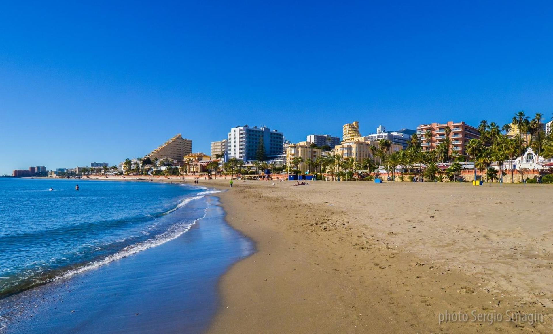 Los Patos I Apartamentos - Segunda Linea De Playa - Parking Gratis - Piscina Benalmádena Exteriör bild